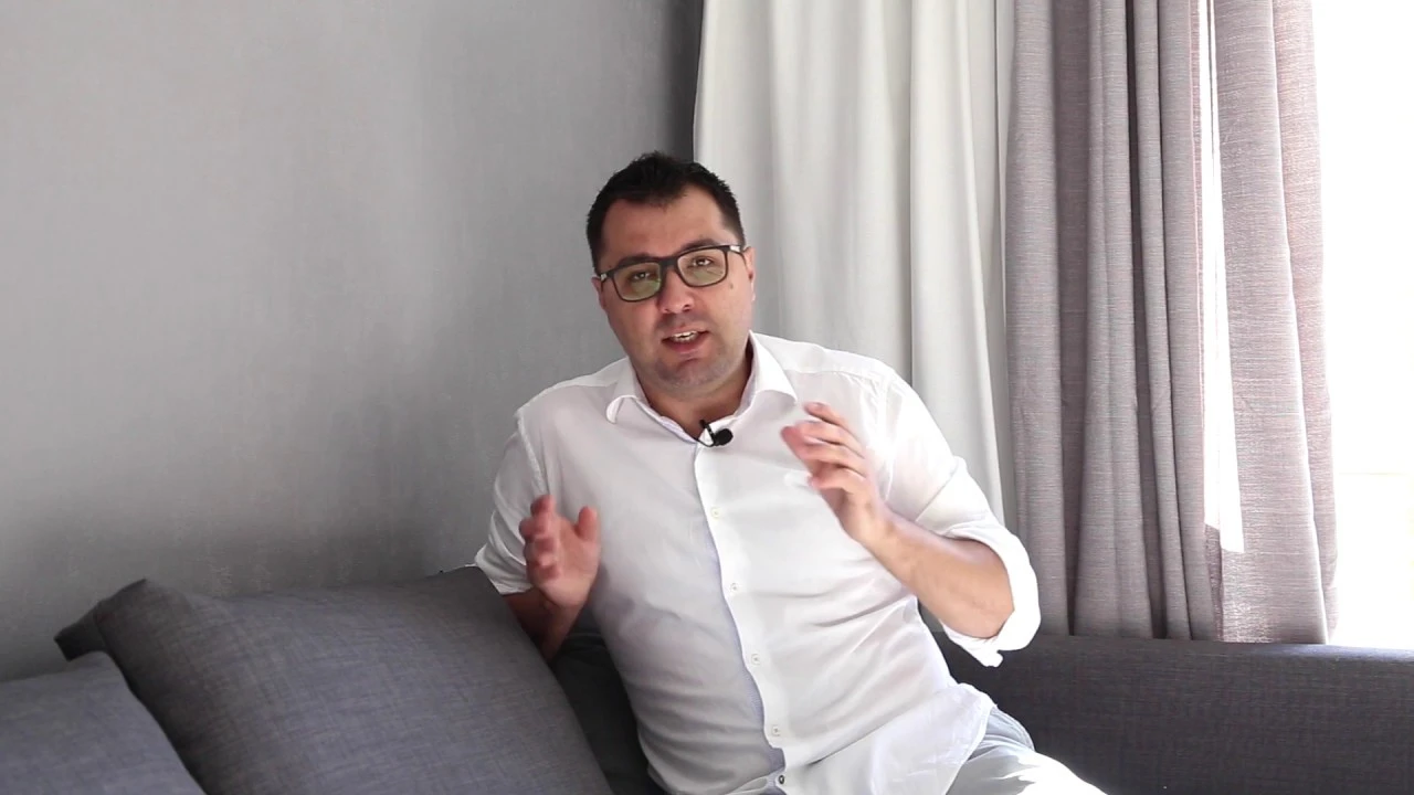 Два подхода к построению воронки продаж в CRM. Как правильно называть этапы в воронке.